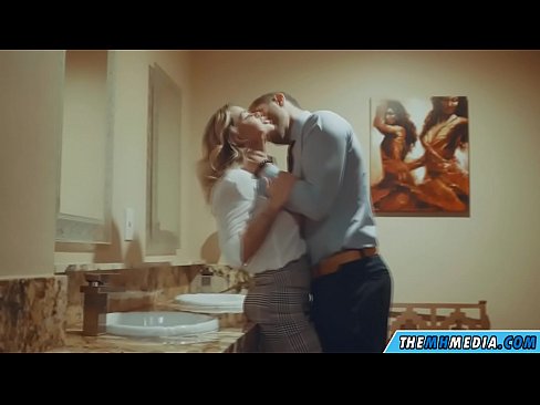 ❤️ Quando uma loira peituda o seduz em um banheiro público ❤️ Porno fodido em pt-br.basseyn-vsem.ru ️❤